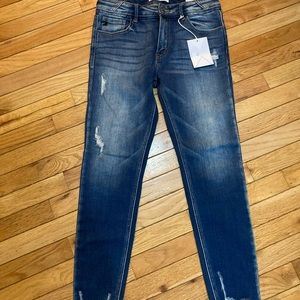 NWT Kan Can ladies size 28/9
